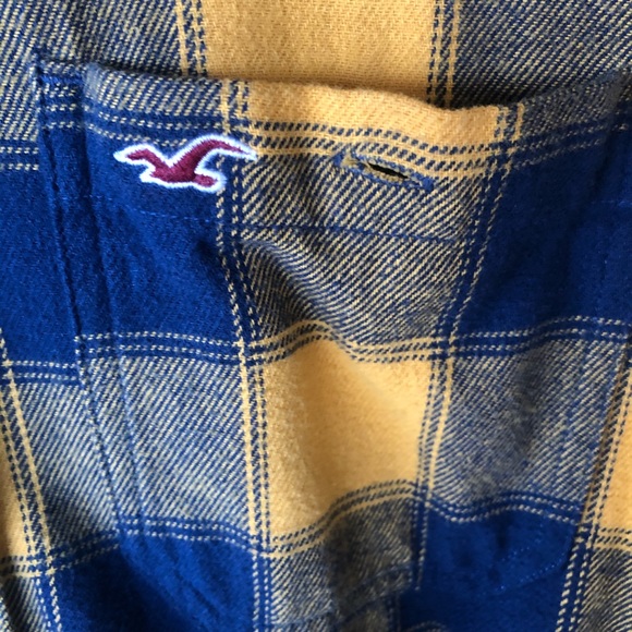 Hollister plaid button down shirt sz medium - Picture 2 of 5
